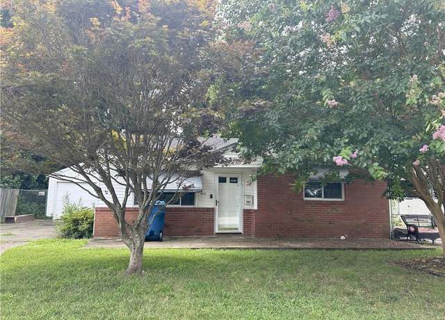 Property at 592 N Witchduck Rd, Virginia Beach, VA 23462, 3 beds, 2 baths