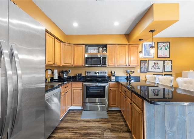 Property at 1132 Ocean Pebbles Way, Virginia Beach, VA 23451, 2 beds, 2 baths
