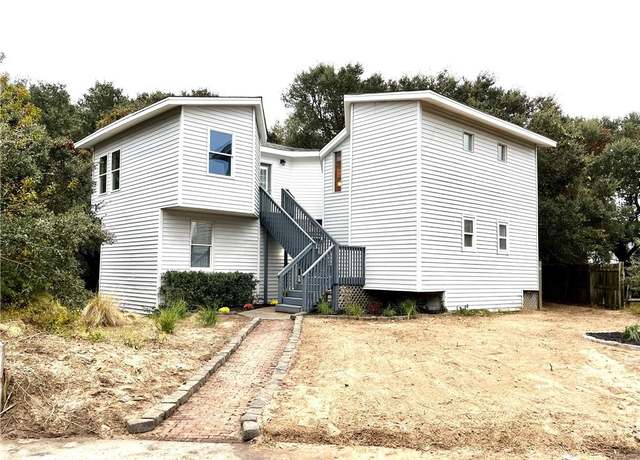 Property at 415 W Chowan St, Kill Devil Hills, NC 27948, 5 beds, 3 baths