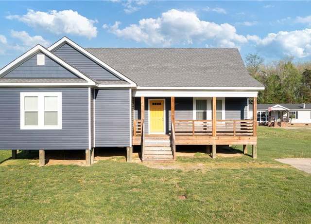 Property at 1001 Lindsay Ct, Elizabeth City, NC 27909, 3 beds, 2 baths