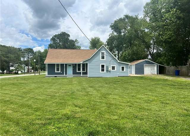 Property at 101 Eastwood Dr, Newport News, VA 23602, 3 beds, 2 baths