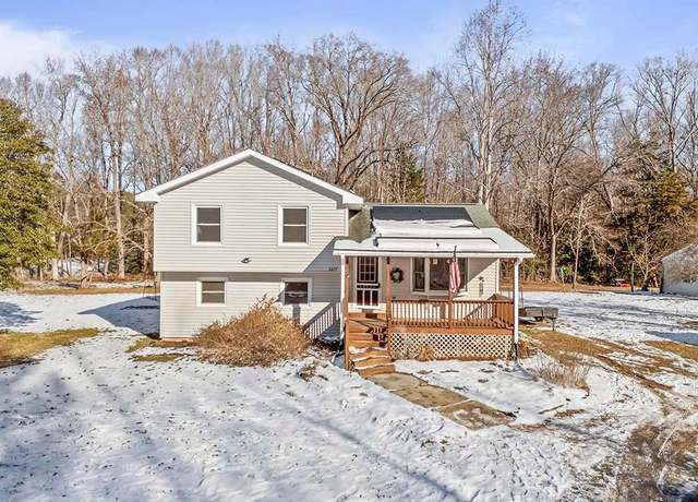 Property at 2677 Lawler Rd, Saluda, VA 23149, 3 beds, 2 baths