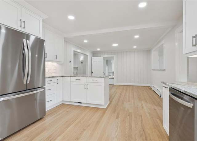 Property at 127 Nelson Dr, Newport News, VA 23601, 3 beds, 2 baths