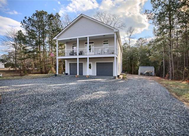 Property at 100 Pinetop Rd, Topping, VA 23169, 3 beds, 2 baths