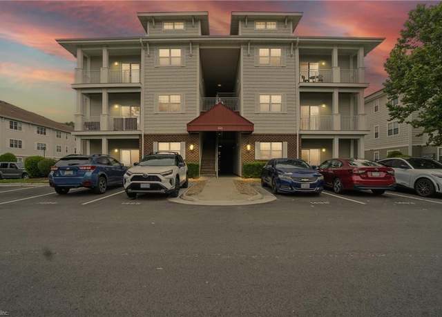 Property at 924 Southmoor Dr #204, Virginia Beach, VA 23455, 2 beds, 2 baths