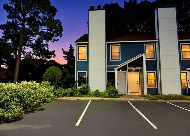 Property at 2134 Point Hollow Ct, Virginia Beach, VA 23455, 2 beds, 1 bath