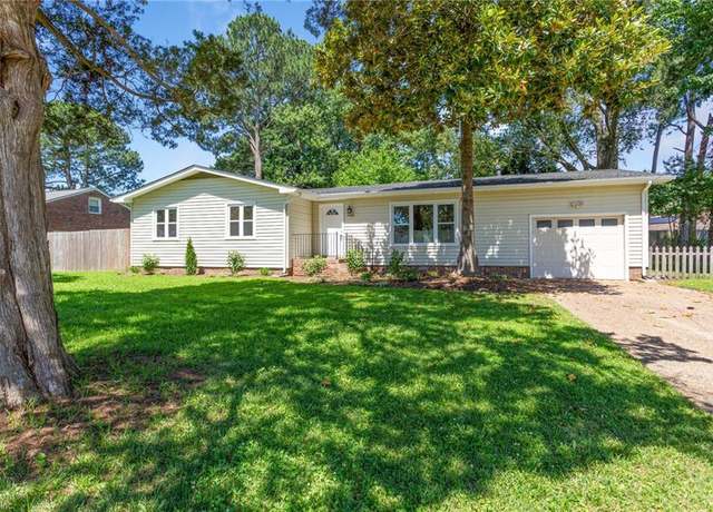 Property at 3408 Wakefield Dr, Portsmouth, VA 23703, 4 beds, 2.5 baths