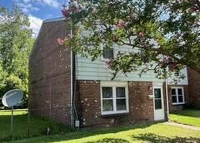Property at 4020 Holly Cove Dr, Chesapeake, VA 23321, 3 beds, 1.5 baths