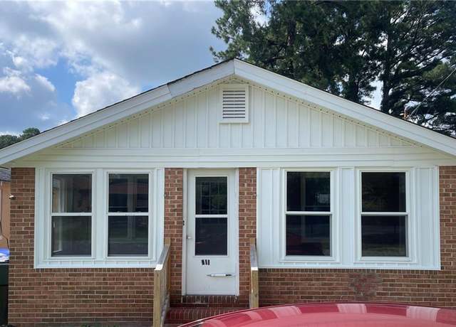 Property at 711 Brook Ave, Suffolk, VA 23434, 3 beds, 1 bath