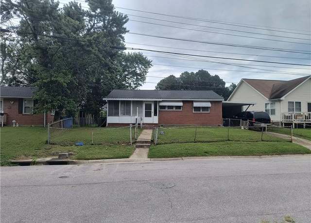 Property at 1317 Yeadon Rd, Chesapeake, VA 23324, 3 beds, 1 bath