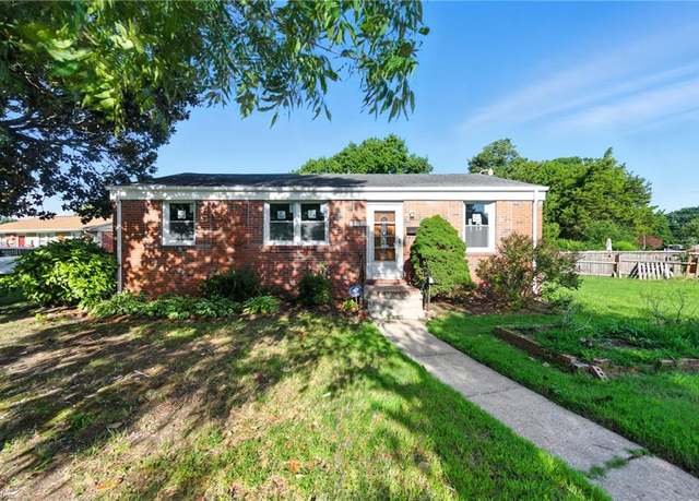 Property at 2904 Berkley Ave, Chesapeake, VA 23325, 3 beds, 2 baths