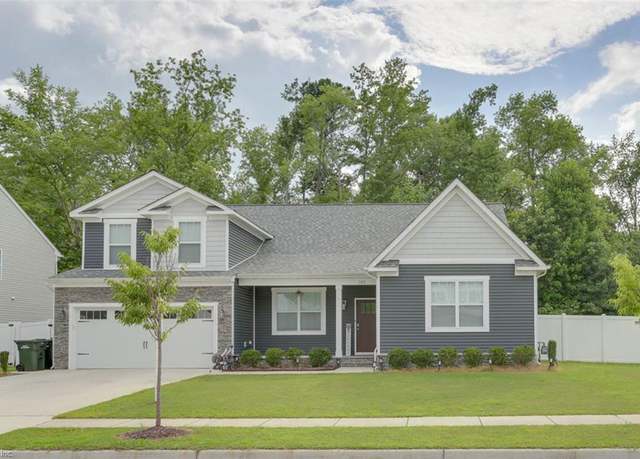 Property at 102 Bellflower Ln, Suffolk, VA 23435, 5 beds, 3.5 baths