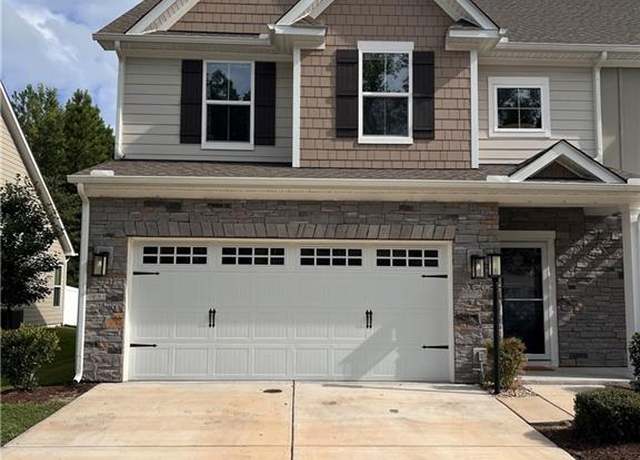Property at 514 Eldridge Ln, Chesapeake, VA 23322, 3 beds, 2.5 baths