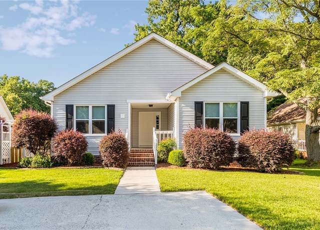 Property at 225 Abingdon Cir, Suffolk, VA 23434, 3 beds, 2 baths