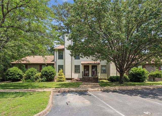 Property at 50 James Sq, Williamsburg, VA 23185, 3 beds, 1.5 baths