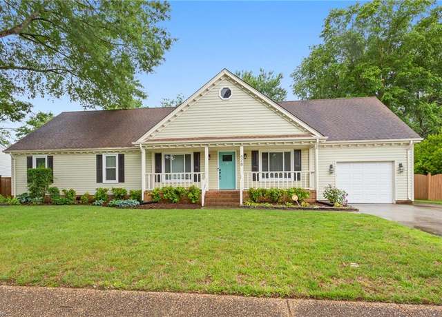 Property at 628 Briarwood Dr, Chesapeake, VA 23322, 4 beds, 2.5 baths