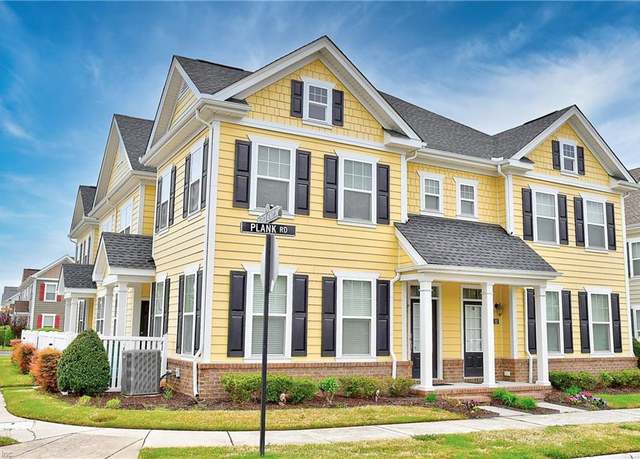 Property at 521 Atamasco St, Chesapeake, VA 23323, 2 beds, 2.5 baths