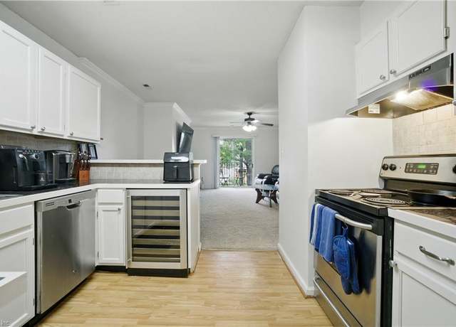 Property at 107 Westover Ave #203, Norfolk, VA 23507, 2 beds, 2 baths