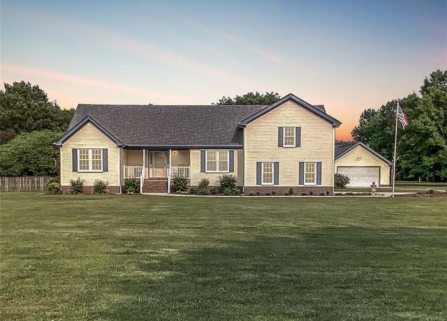 Property at 813 Puddin Ridge Rd, Moyock, NC 27958, 3 beds, 2 baths