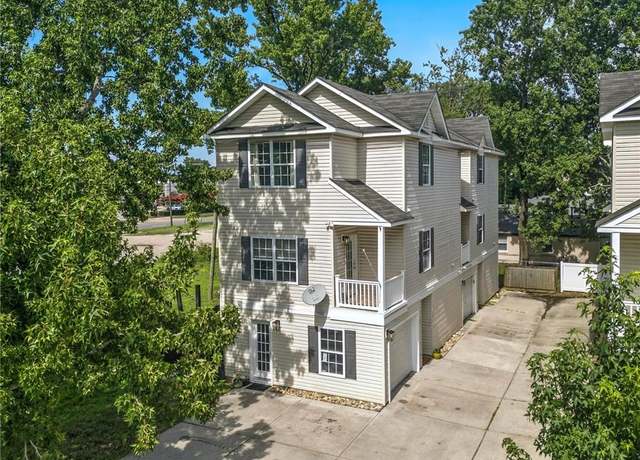 Property at 1613 Parks Ave, Virginia Beach, VA 23451, 3 beds, 2.5 baths