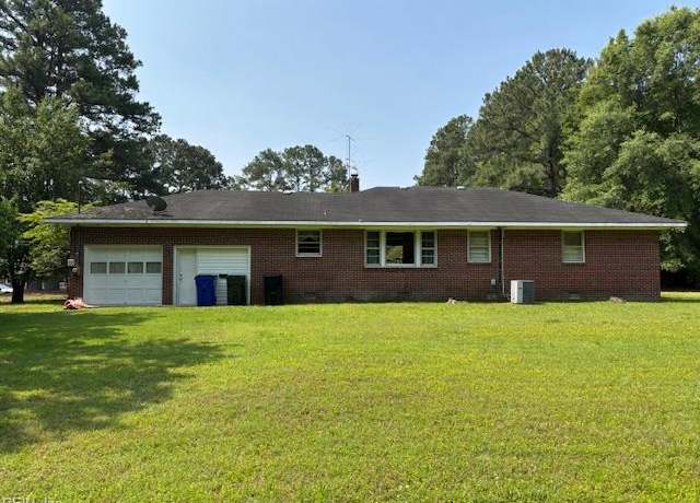 Property at 412 Crescent Dr, Franklin, VA 23851, 3 beds, 2 baths