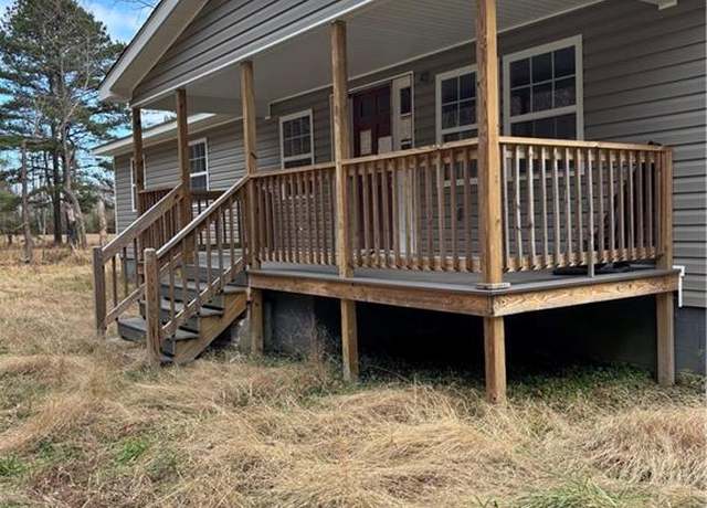 Property at 264 N Liberty Spring Rd, Suffolk, VA 23434, 3 beds, 1 bath