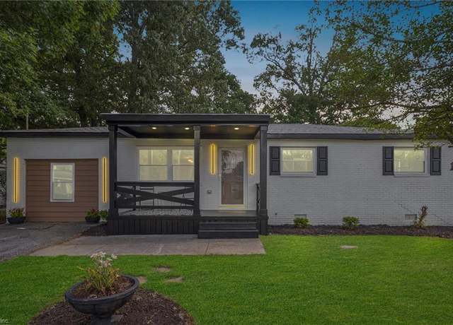 Property at 18 Tillerson Dr, Newport News, VA 23602, 4 beds, 2 baths