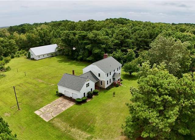 Property at 205 Blackfoot Rd, Knotts Island, NC 27950, 5 beds, 3 baths