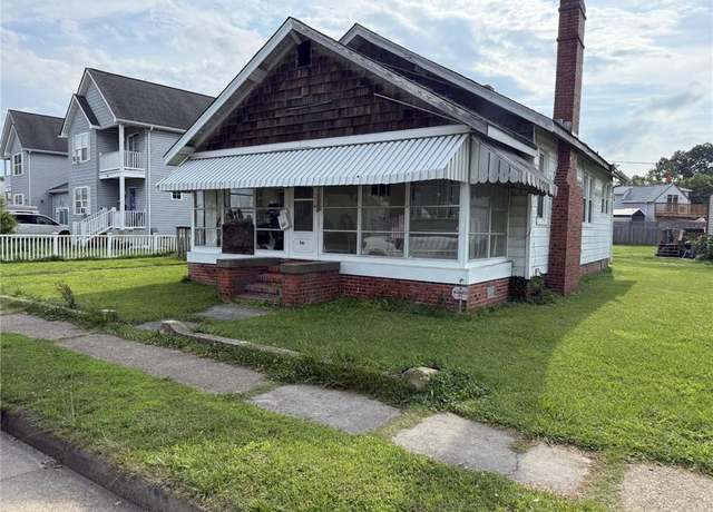 Property at 261 N First St, Hampton, VA 23664, 2 beds, 1 bath