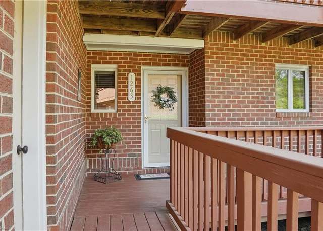 Property at 1263 Foursome Ln, Virginia Beach, VA 23455, 2 beds, 2.5 baths