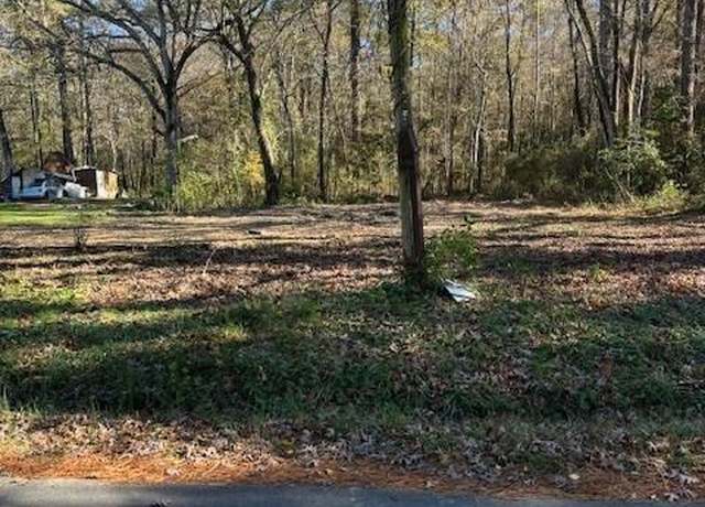 Property at 405 Coppahaunk Ave, Waverly, VA 23890