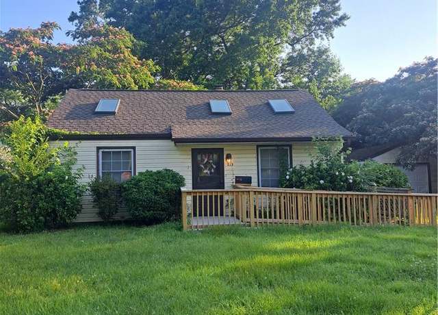 Property at 213 Air Station Dr, Virginia Beach, VA 23454, 2 beds, 1 bath