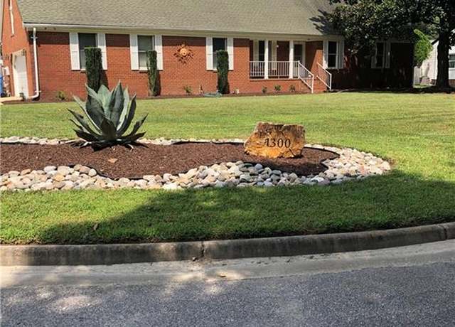 Property at 1300 Saint Brides Rd W, Chesapeake, VA 23322, 4 beds, 3 baths