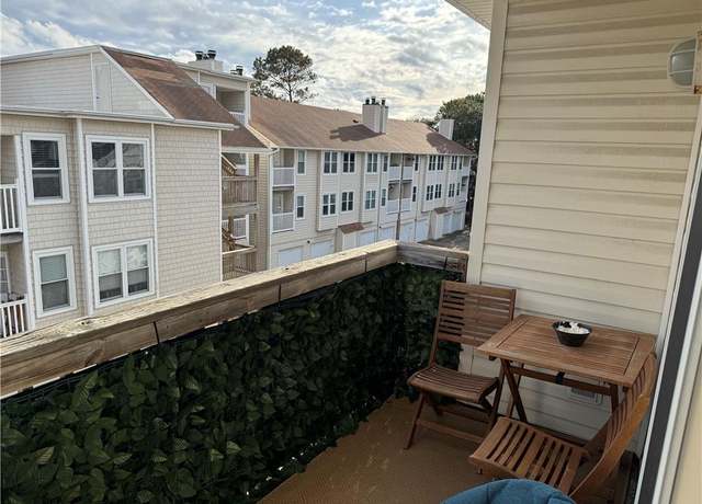 Property at 2325 W Great Neck Rd #203, Virginia Beach, VA 23451, 2 beds, 2 baths