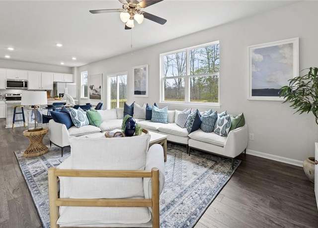 Property at 4042 Brians Ln, Suffolk, VA 23434, 3 beds, 2.5 baths