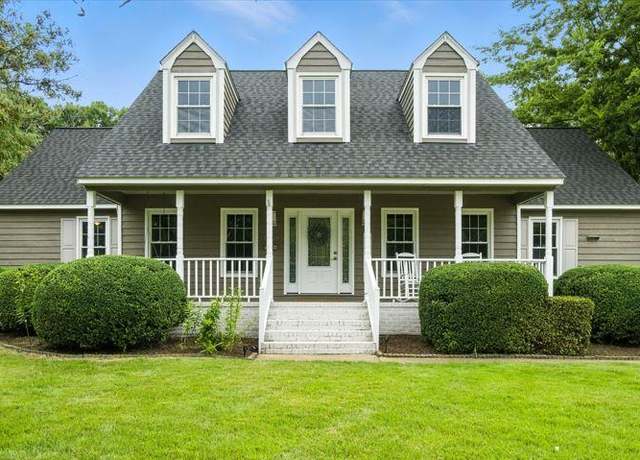 Property at 1708 Stadium Ct, Virginia Beach, VA 23454, 5 beds, 4 baths