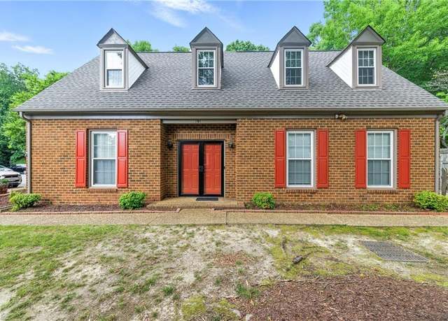 Property at 191 Wellesley Dr, Newport News, VA 23606, 3 beds, 2 baths