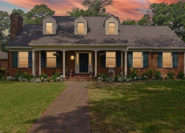 Property at 7325 Colony Point Rd, Norfolk, VA 23505, 5 beds, 2.5 baths