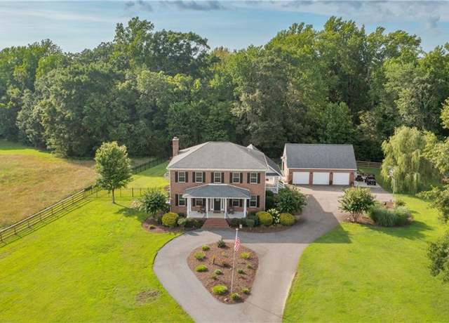 Property at 16196 Quaker Pointe Rd, Windsor, VA 23487, 4 beds, 2.5 baths