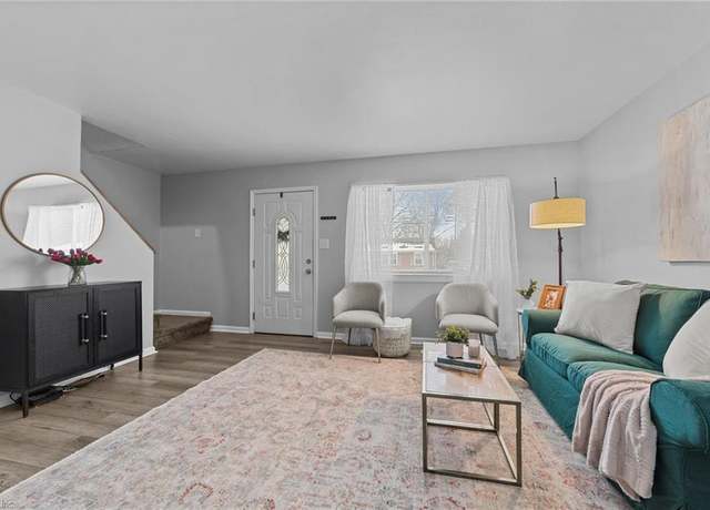 Property at 29 Ireland St, Hampton, VA 23663, 3 beds, 2 baths