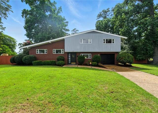 Property at 15 Meadow Dr, Newport News, VA 23606, 4 beds, 3 baths