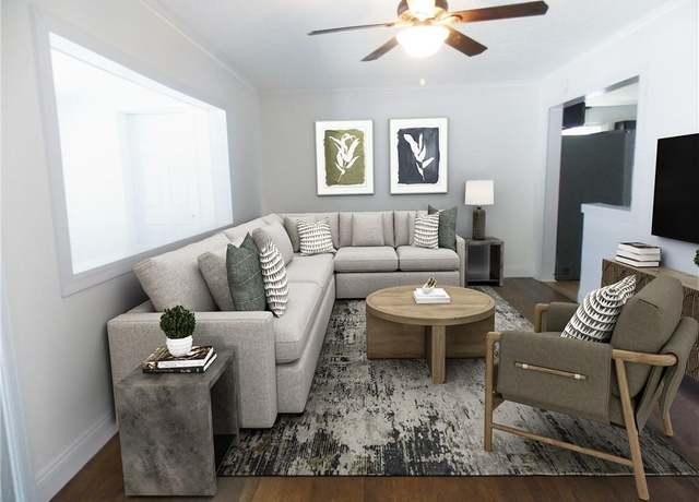 Property at 5 Chippewa Trl, Portsmouth, VA 23701, 4 beds, 2 baths