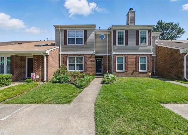 Property at 677 Hollomon Dr, Hampton, VA 23666, 3 beds, 2.5 baths