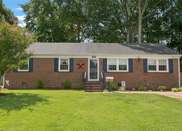 Property at 218 Albany Dr, Hampton, VA 23666, 3 beds, 2 baths