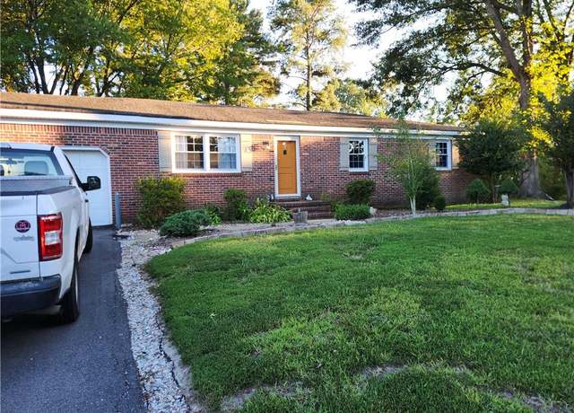 Property at 1417 Pamlico Blvd, Chesapeake, VA 23322, 3 beds, 2 baths