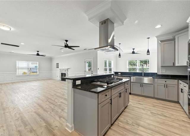 Property at 115 Pescara Ln, Newport News, VA 23601, 4 beds, 2.5 baths
