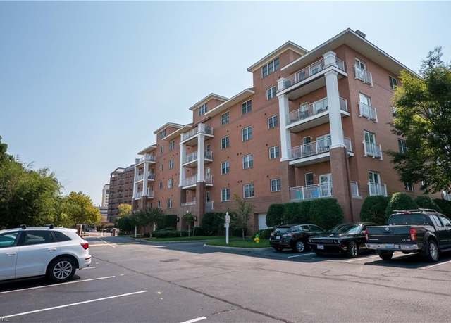 Property at 301 Brooke Ave #204, Norfolk, VA 23510, 2 beds, 2 baths