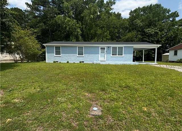 Property at 729 Oak St, Franklin, VA 23851, 3 beds, 2 baths