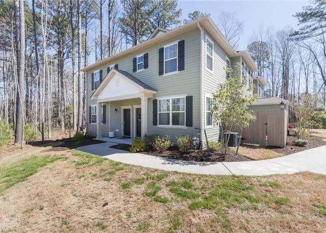 Property at 2888 Baldwin Dr, Chesapeake, VA 23321, 2 beds, 2.5 baths
