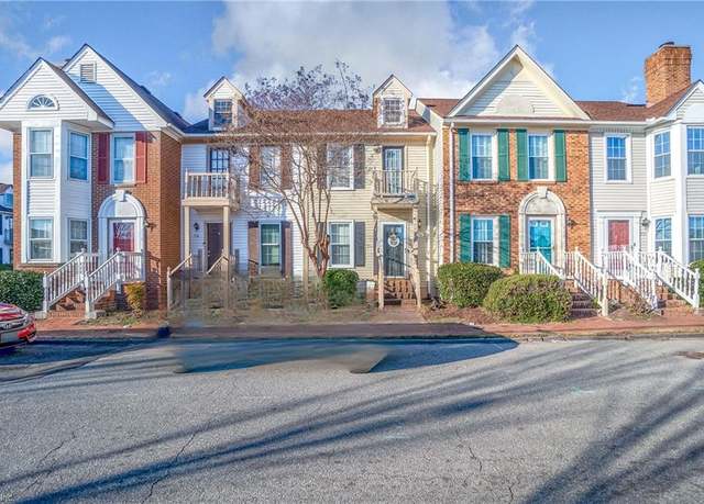 Property at 714 Firehouse Ln, Portsmouth, VA 23704, 2 beds, 1.5 baths